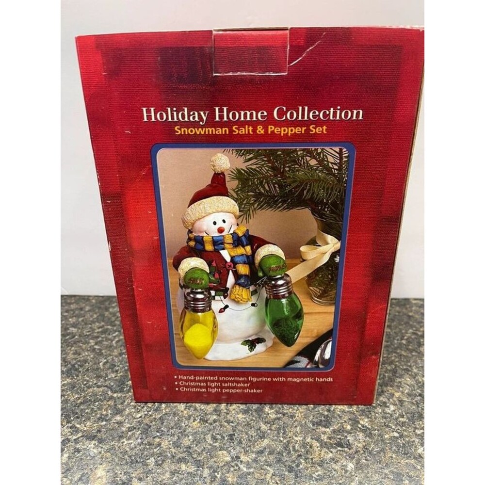 Snowman magnet Salt & Pepper Shakers
